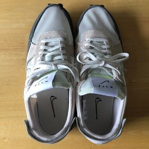 Nike Daybreak Shoes Men's 6.0 Women's 7.5
